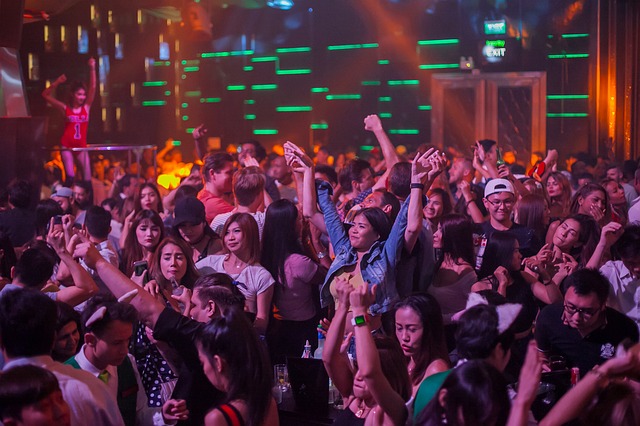 nightclub-3492748_640.jpg